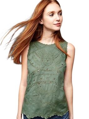 Size Small GAP Cool Olive Eyelet Embroidered Tank
